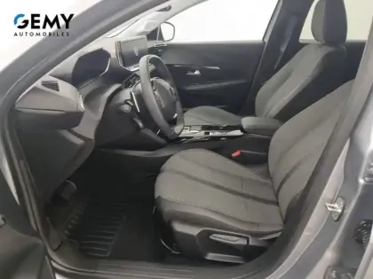 Photo 8 Peugeot 208  Hybrid 110 ch e-DCS6