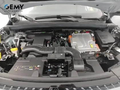 Photo 15 Renault Captur  E-Tech full hybrid 145 ch