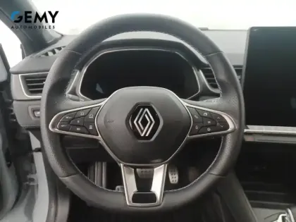 Photo 12 Renault Captur  E-Tech full hybrid 145 ch