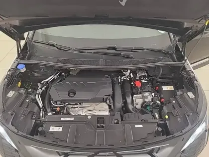Photo 27 Peugeot 3008  Hybrid4 300 e-EAT8