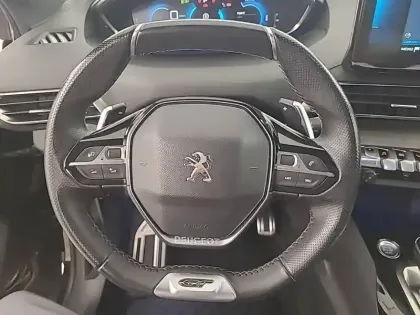 Photo 8 Peugeot 3008  Hybrid4 300 e-EAT8