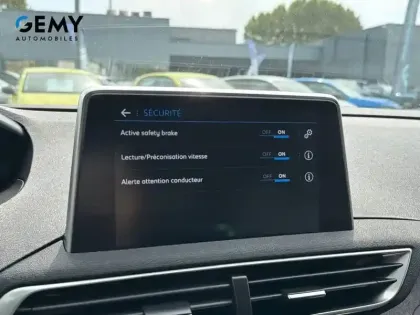 Photo 35 Peugeot 5008  PureTech 130ch S&S BVM6