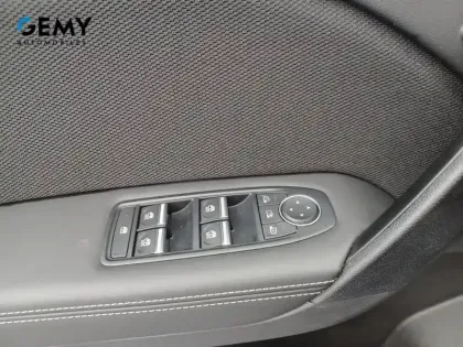 Photo 31 Renault Symbioz  E-Tech full hybrid 145