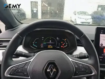 Photo 13 Renault Clio  E-Tech 140 - 21N