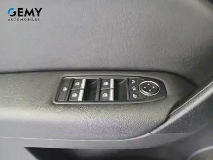 Photo 34 Renault Captur  E-Tech 145 - 21