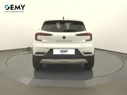 Photo 23 Renault Captur  E-Tech 145 - 21