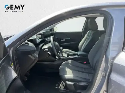 Photo 8 Peugeot 208  PureTech 100 S&S BVM6