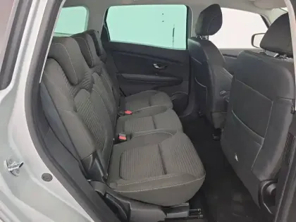 Photo 45 Renault Scenic Grand  TCe 140