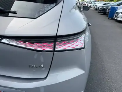 Photo 16 DS DS 4  Hybride E-Tense 225 EAT8