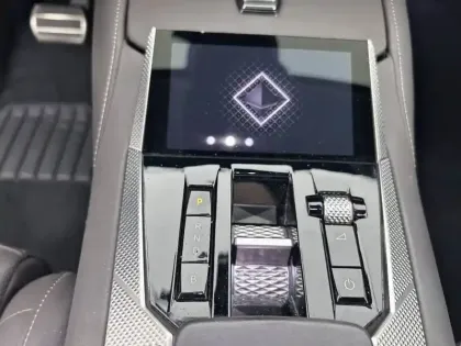 Photo 34 DS DS 4  Hybride E-Tense 225 EAT8