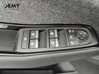Photo 27 Renault Espace  E-Tech full hybrid 200 GSR2