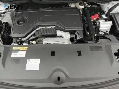 Photo 36 Peugeot 5008  Hybrid 145 ch e-DCS6