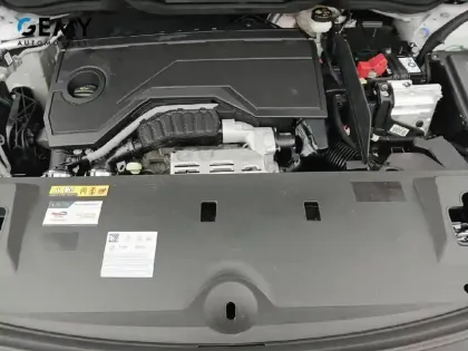 Photo 11 Peugeot 5008  Hybrid 145 ch e-DCS6