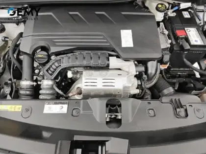 Photo 11 Peugeot 2008  PureTech 155 S&S EAT8