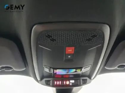 Photo 16 Peugeot 2008  PureTech 155 S&S EAT8