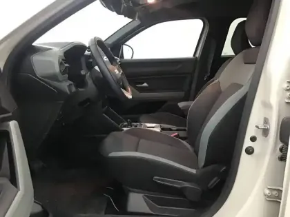 Photo 12 Dacia Duster  Hybrid 140