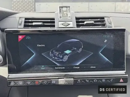 Photo 17 DS DS 7 DS7 Crossback Hybride E-Tense 300 EAT8 4x4