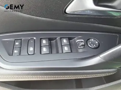 Photo 11 Peugeot 308  PHEV 180 e-EAT8
