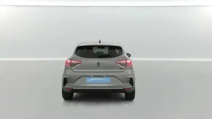 Photo 20 Renault Clio  E-Tech full hybrid 145 ch GSR2