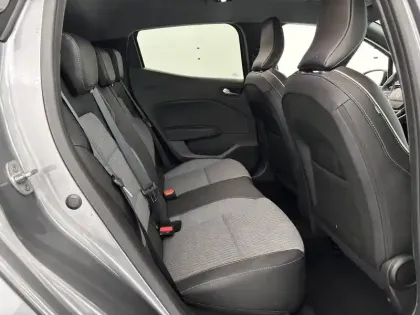 Photo 32 Renault Clio  E-Tech full hybrid 145 ch GSR2