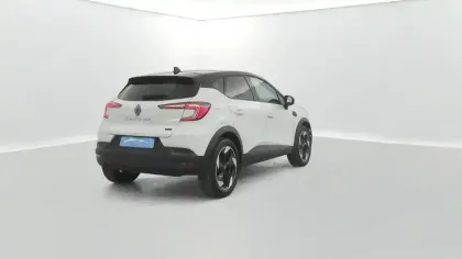 Photo 18 Renault Captur  E-Tech full hybrid 160 ch