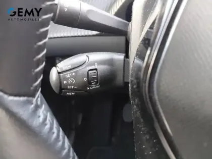 Photo 14 Peugeot 208  BlueHDi 100 S&S BVM6