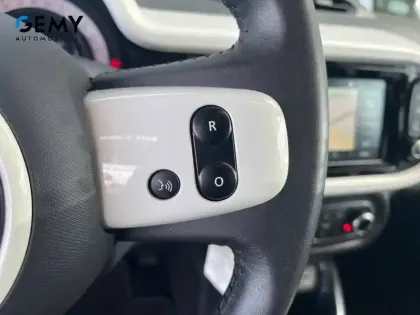 Photo 16 Renault Twingo  III E-Tech