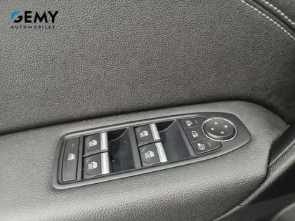 Photo 15 Renault Captur  TCe 90