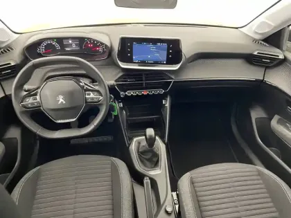 Photo 24 Peugeot 208  PureTech 75 S&S BVM5
