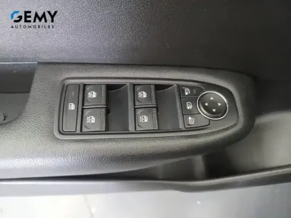 Photo 26 Renault Arkana  TCe 140 EDC FAP