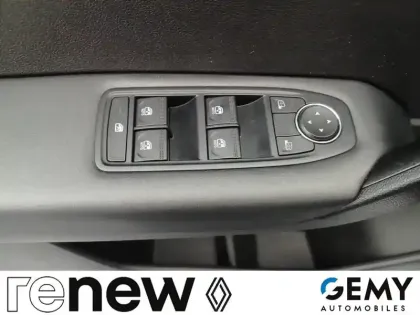 Photo 26 Renault Captur  E-Tech 145 - 21