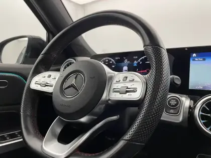 Photo 24 Mercedes GLB  200 d 8G-DCT