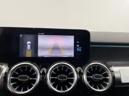 Photo 26 Mercedes GLB  200 d 8G-DCT