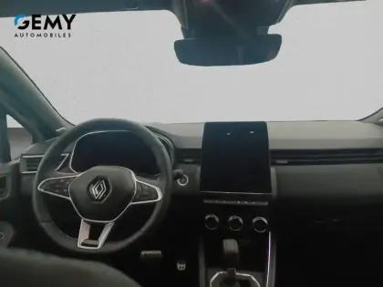 Photo 7 Renault Clio  E-Tech full hybrid 145