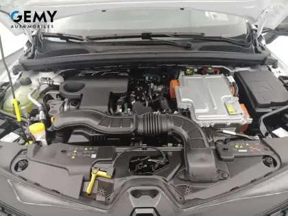 Photo 14 Renault Clio  E-Tech full hybrid 145