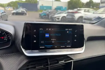 Photo 15 Peugeot 208  PureTech 100 S&S BVM6