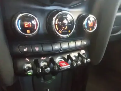 Photo 30 Mini Mini Hatch 5 Portes Cooper S 178 ch DKG7