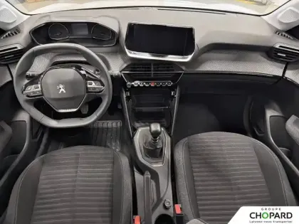 Photo 13 Peugeot 208  PureTech 100 S&S BVM6