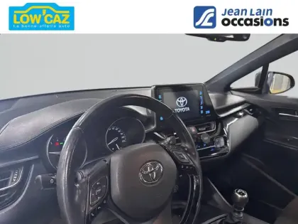 Photo 10 Toyota C-HR  116ch Turbo 2WD