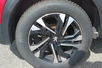 Photo 14 Peugeot 2008  PureTech 100 S&S BVM6