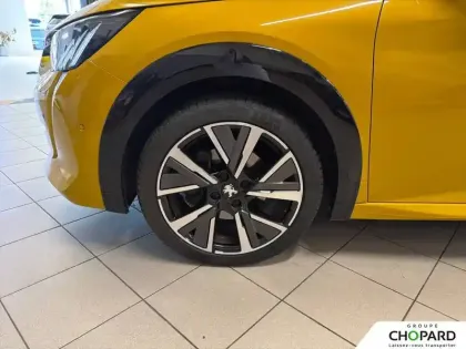 Photo 57 Peugeot 208  PureTech 100 S&S BVM6