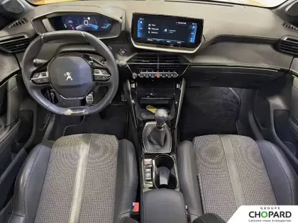 Photo 45 Peugeot 208  PureTech 100 S&S BVM6