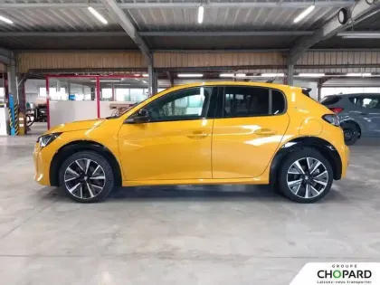 Photo 34 Peugeot 208  PureTech 100 S&S BVM6