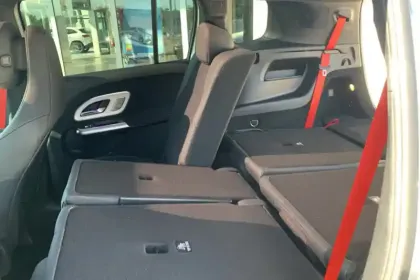 Photo 16 Mercedes GLB  250+ EQ