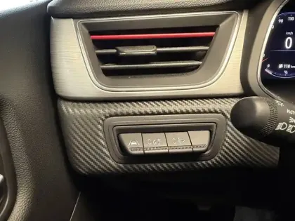 Photo 28 Renault Captur  mild hybrid 140