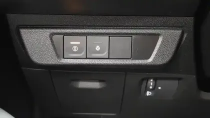 Photo 24 Dacia Jogger  Hybrid 155 7 pl