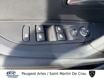 Photo 11 Peugeot 2008  PureTech 130 S&S BVM6