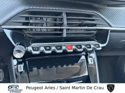 Photo 14 Peugeot 2008  PureTech 130 S&S BVM6
