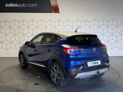 Photo 12 Renault Captur  E-Tech Plug-in 160 - 21