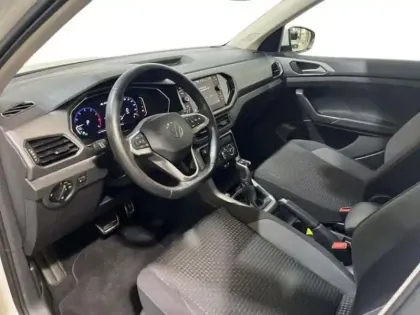 Photo 8 Volkswagen T-cross 1.0 TSI 110 Start/Stop DSG7 Active